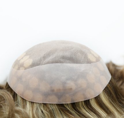 toupee E